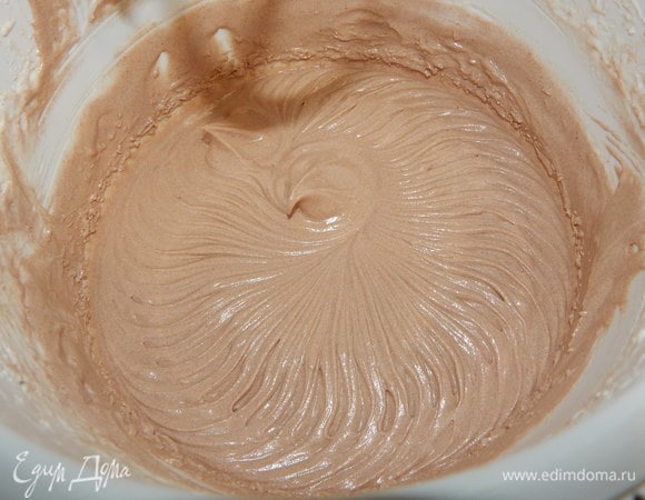 Воздушный и нежный крем готов.