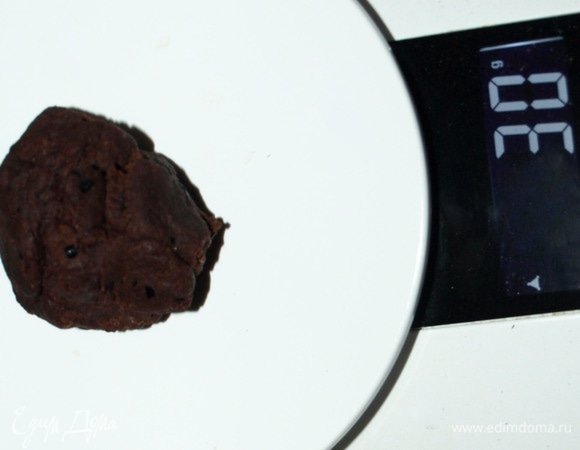 Формируем шарики весом 30 г.