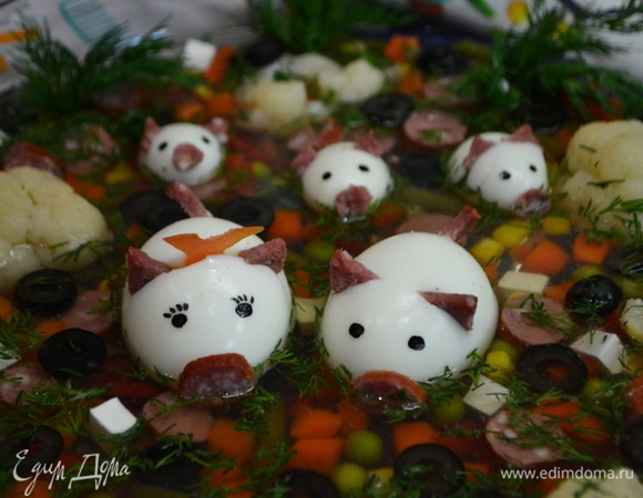 Наше шикарное радужное, веселое и полезное для здоровья заливное готово благодаря ТМ «Планета витаминов».