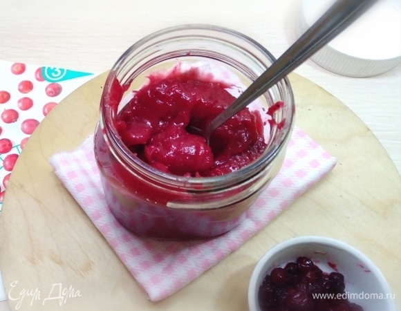 Переложить крем в банку. Хранить в холодильнике до 2 недель.