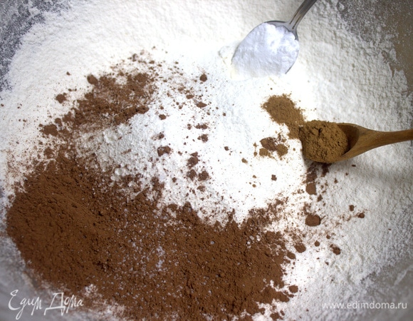 Смешать сухой состав. Соли в оригинале не было. Какао у меня 20 г.
