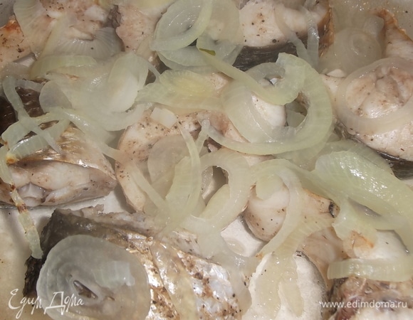 Поставить в микроволновку на 9 минут при максимальной температуре.