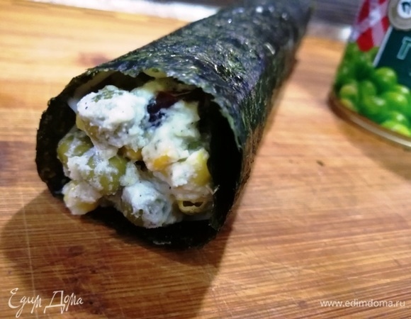 Сворачиваем ролл.