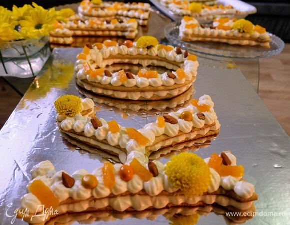 Украшение такого десерта — это уже дело вашего вкуса!