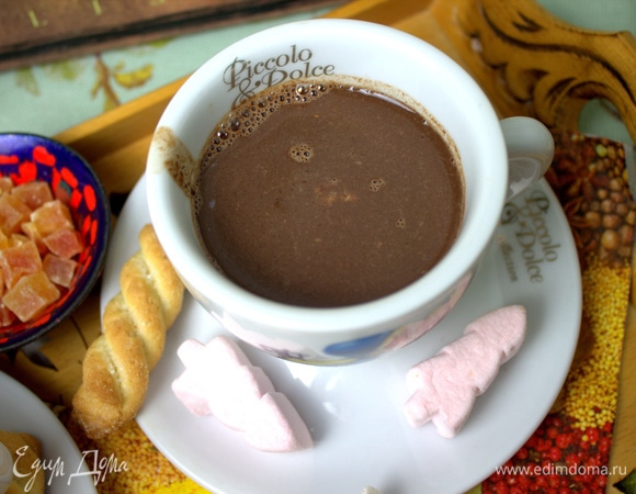 Перелить в чашки.