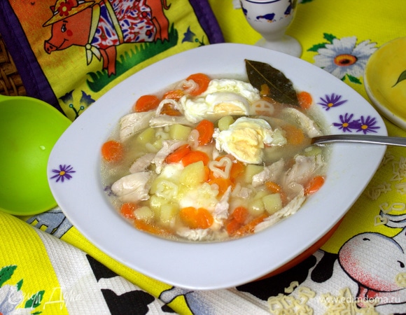 Яйцо можно не доваривать, тогда желток будет жидким. Я подержала под крышкой, и у меня желтки схватились.