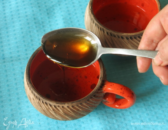 Добавляем кленовый сироп.