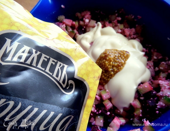 И немного горчицы ТМ «Махеевъ».