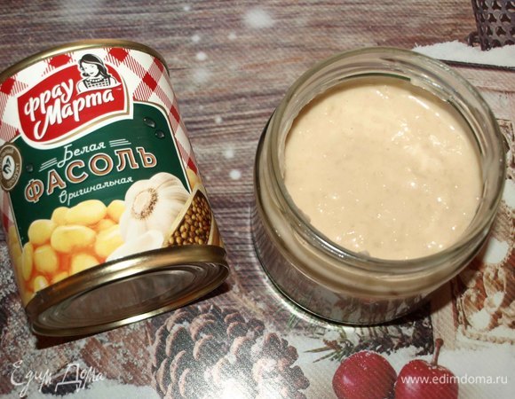 Готовый соус поставить в холодильник.