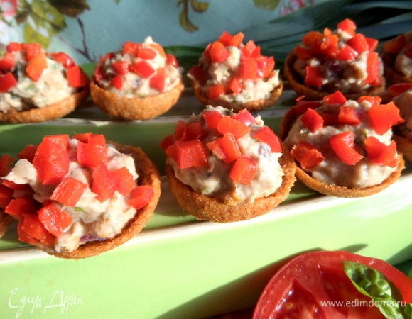 Как вы понимаете, нарезать ее надо очень мелко.