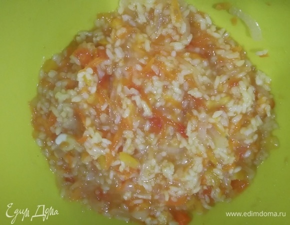 Смешаем его с маринадом, на котором запекалась рыбка.