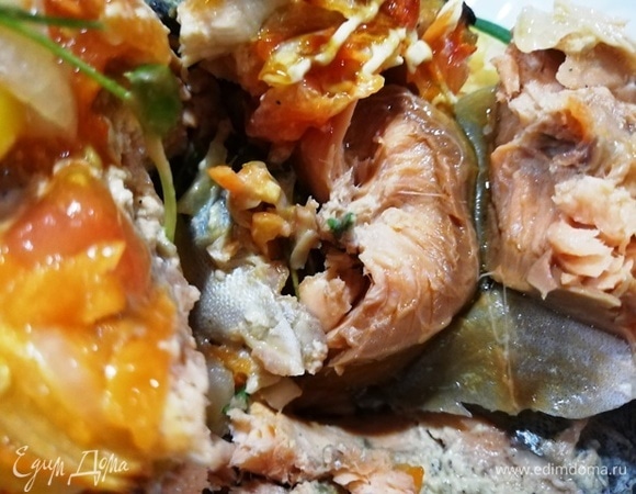 Рыбка получилась очень сочной и нежной.