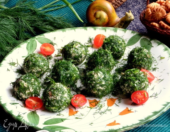 Положить на красивую тарелку для подачи.