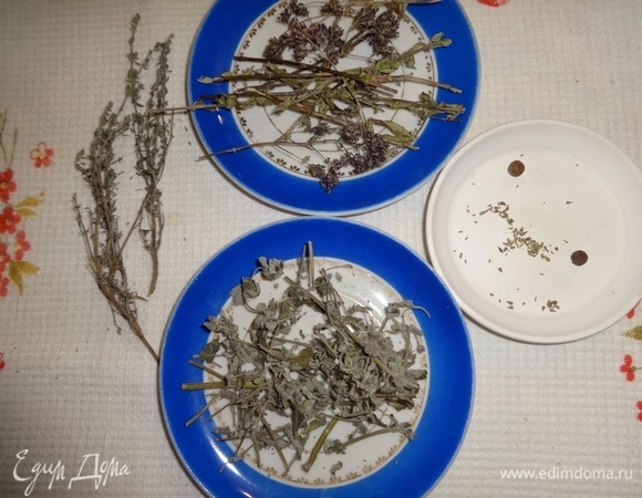 Подготовить травы и пряности для отвара. Травы промыть горячей водой.