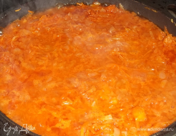 Влить 1 стакан воды.