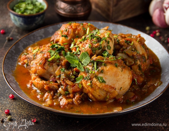 Готовое блюдо подавать, посыпав свежей зеленью.