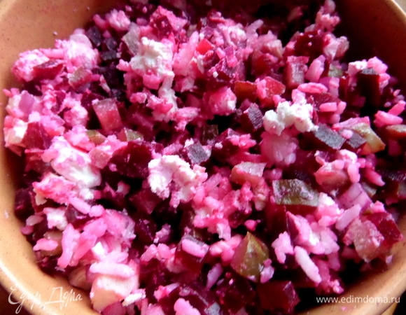 Перемешать вначале без заправки.