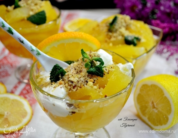 По желанию можно добавить мороженое! Подать десерт можно и горячим, и охлажденным! Приятного вам аппетита!