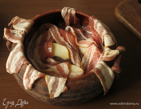 Сверху — бекон.