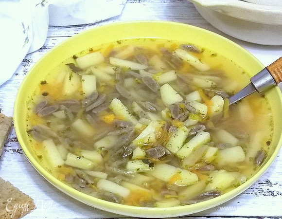 Добавить зелень и подавать к столу.