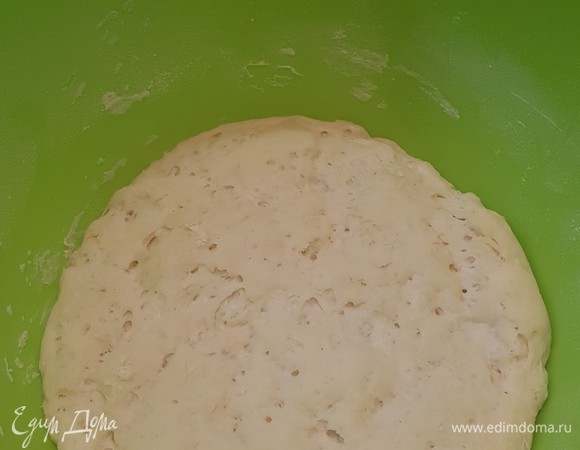 Вот так выглядит опара через 3 часа. Она очень хорошо поднялась.