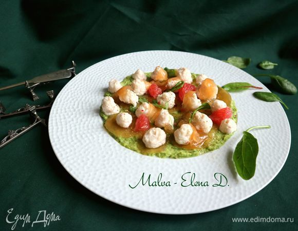 Украсить тарелку кусочками желе, сегментами очищенного от пленок грейпфрута. Райское удовольствие. Приятного аппетита!