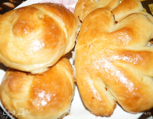 Булочки получились шикарные, за это они были первыми съедены)