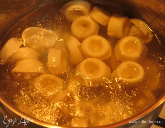 Отвариваем пасту 3 минуты.