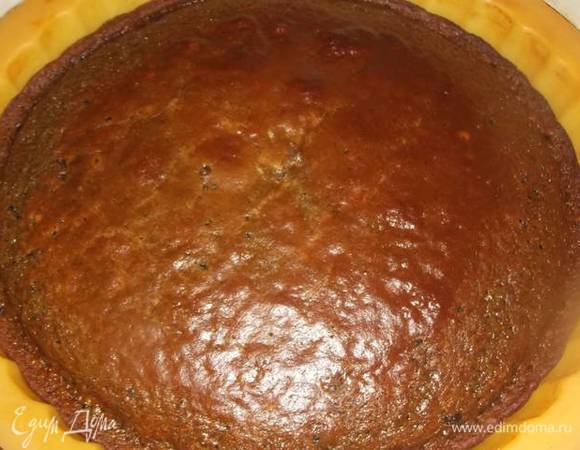 Выпекать в разогретой до 190°C духовке 40–45 минут.