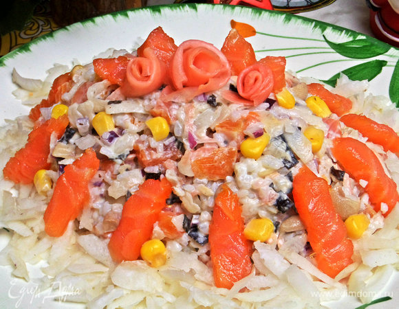 Сделать розочки из имбиря.