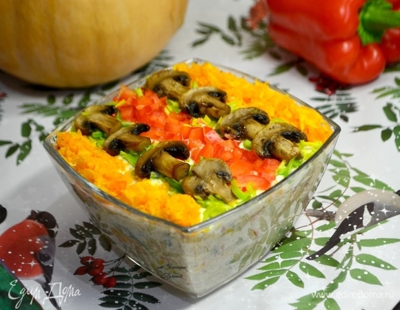 Такой салат порадует всех тех, кто следит за своим режимом питания и здоровьем, особенно в праздничные дни!