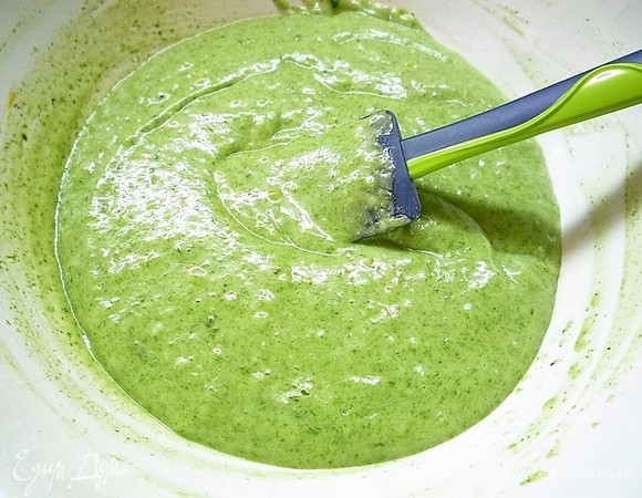 Добавляем цедру и сок лимона и еще раз перемешиваем до однородной массы.