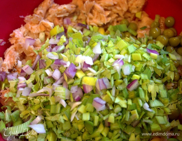 Высыпать к рыбе.