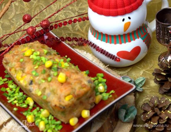 Подавать в теплом виде на горячее или в остывшем нарезать как закуску.