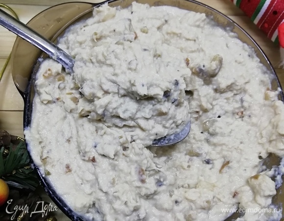 Добавляем к индейке вешенки.