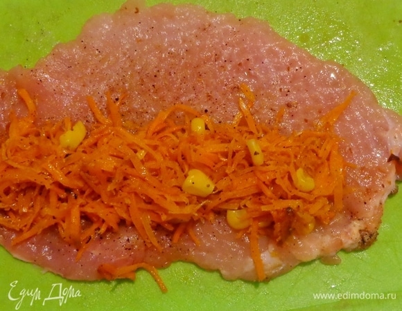 С морковкой и кукурузой.