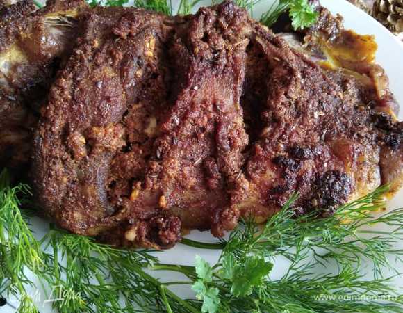 Подаем с зеленью и свежими овощами.