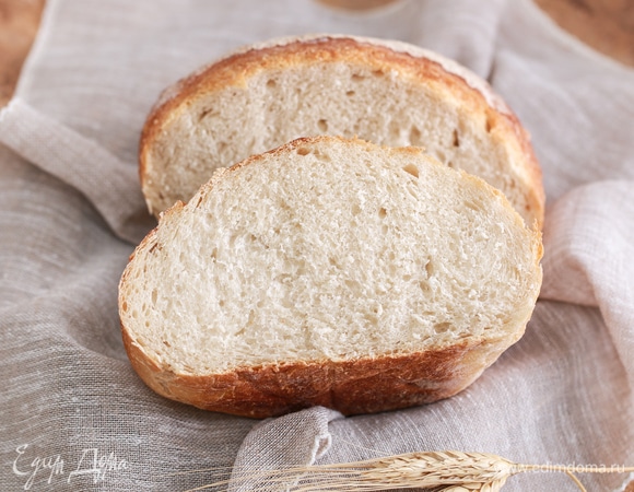 Вдохните аромат хлеба, прислушайтесь к его пению, дождитесь, пока остынет и наслаждайтесь вкусом домашнего хлебушка. Приятного аппетита!