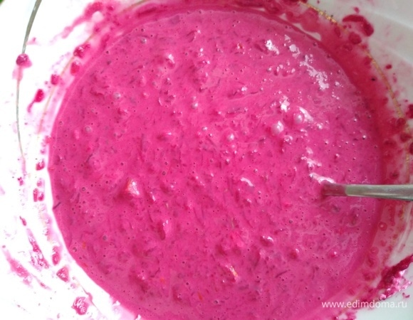 Смешать со свекольный массой.