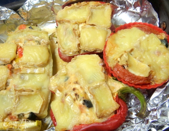 Держим в духовке до расплавления сыра или до появления аппетитной корочки.