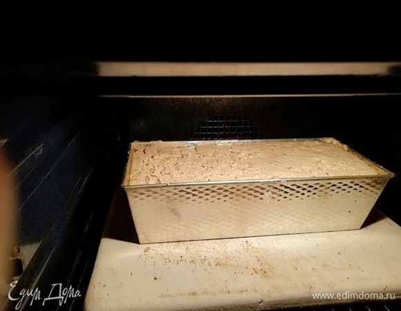 Выпекаем при 175°C примерно 90–100 минут.