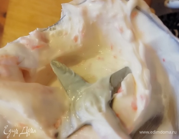 И пробиваем блендером с творожным сыром.