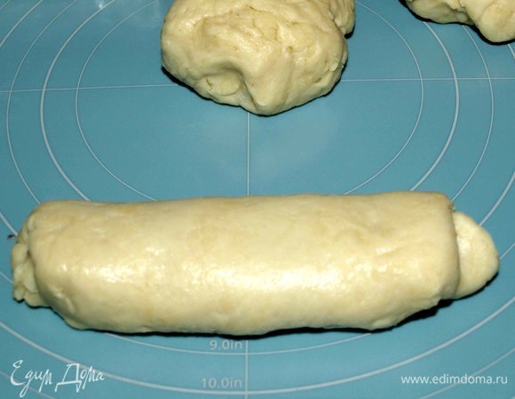 И скручиваем в рулет.