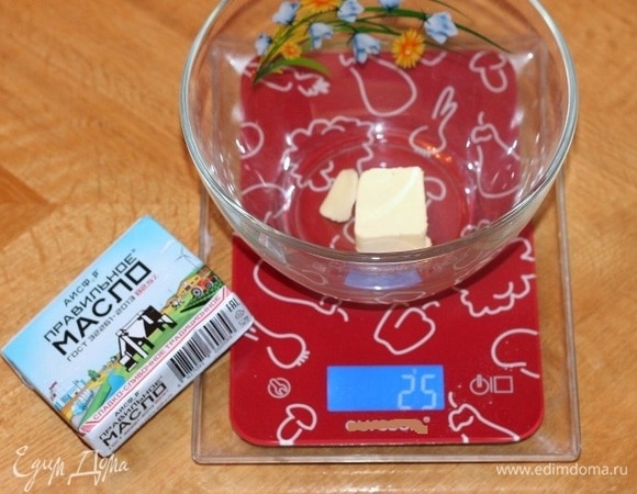 Растапливаем ПравильноеМасло (25 г) в микроволновке.