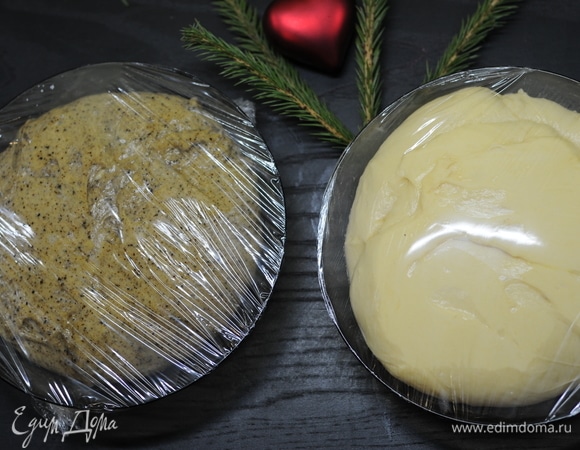 Заворачиваем в пленку и оставляем на 1,5 часа.