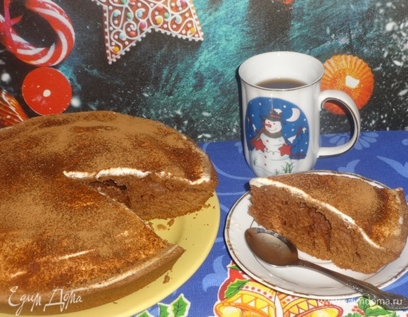 Подать пирог к столу, разрезать на порции. Угощайтесь! Приятного аппетита! С Новым годом! С Рождеством!