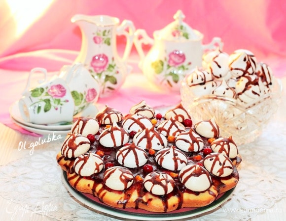 Получился пирог, похожий на муравейник.