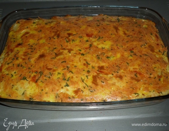 Помещаем форму в разогретую духовку. Запекаем 25–35 минут при 180°C.