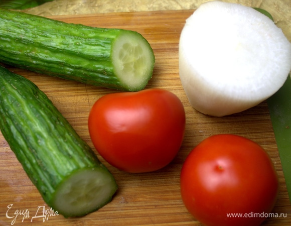 Овощи подготовить. Можно любые по своему вкусу.