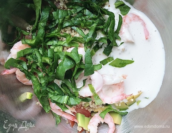 Добавить шпинат или другой любимый салат.